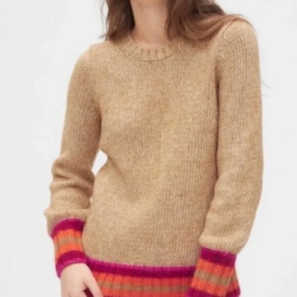 🦋 GAP Alpaca Wool Tan Crewneck Sweater Size Medium - Picture 1 of 7